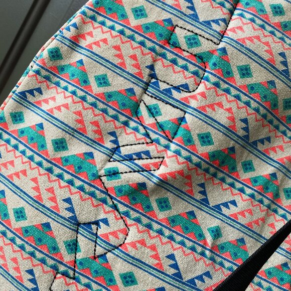 KAVU Rope Sling Pack Women's Bag On of a Kind - Picture 3 of 15